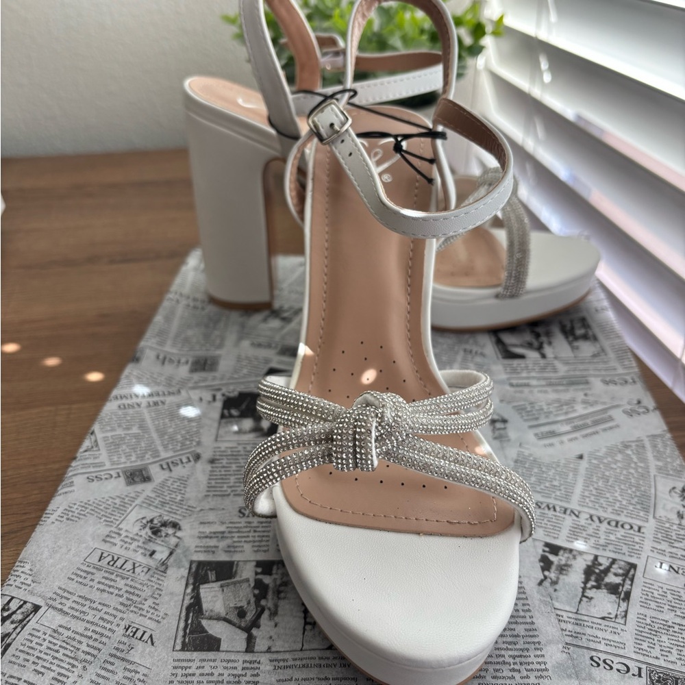 Windsor White Platform Heels with Silver Knot